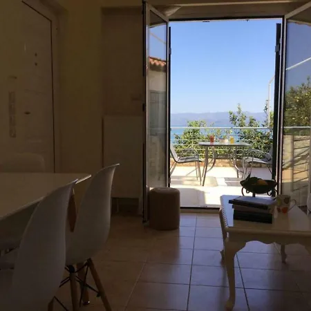 公寓 Seafront In Kiveri, Near Nafplion. *