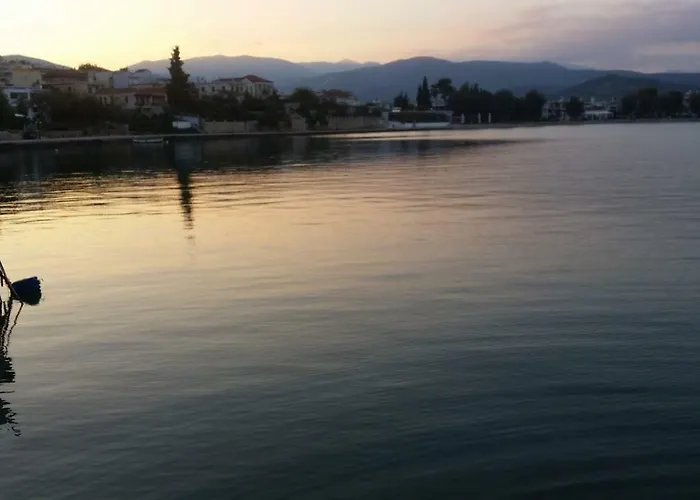 Apartament Seafront In Kiveri, Near Nafplion. *